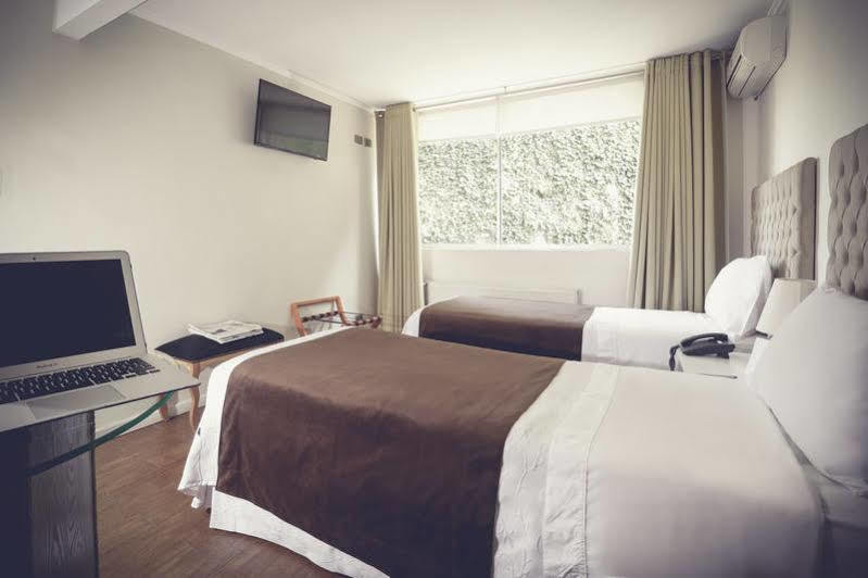 Cosmopolita Hostel Santiago del Cile Esterno foto